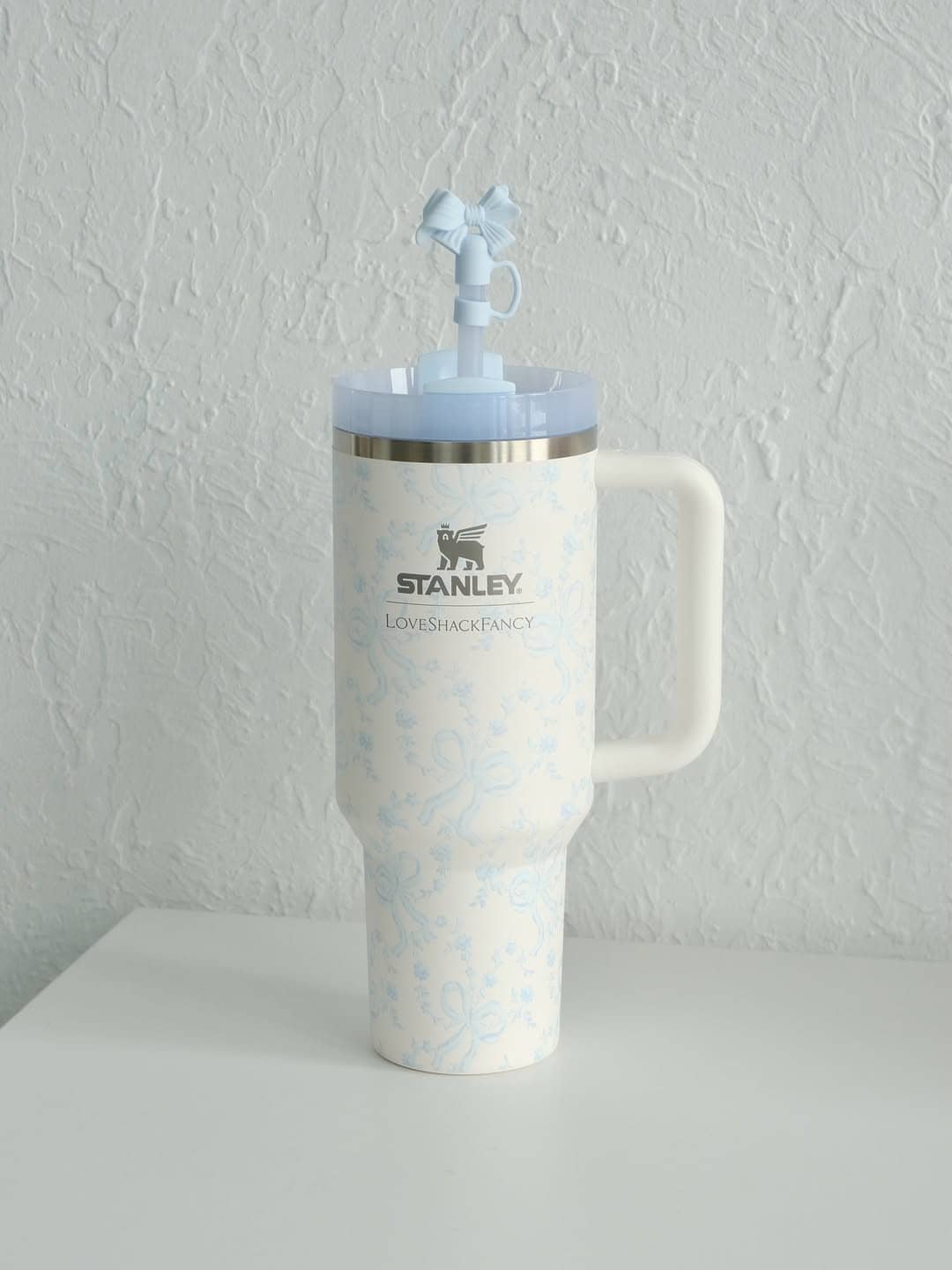 Термокружка Stanley Love Shack Fancy New, 1,18L / Голубой бантик 4